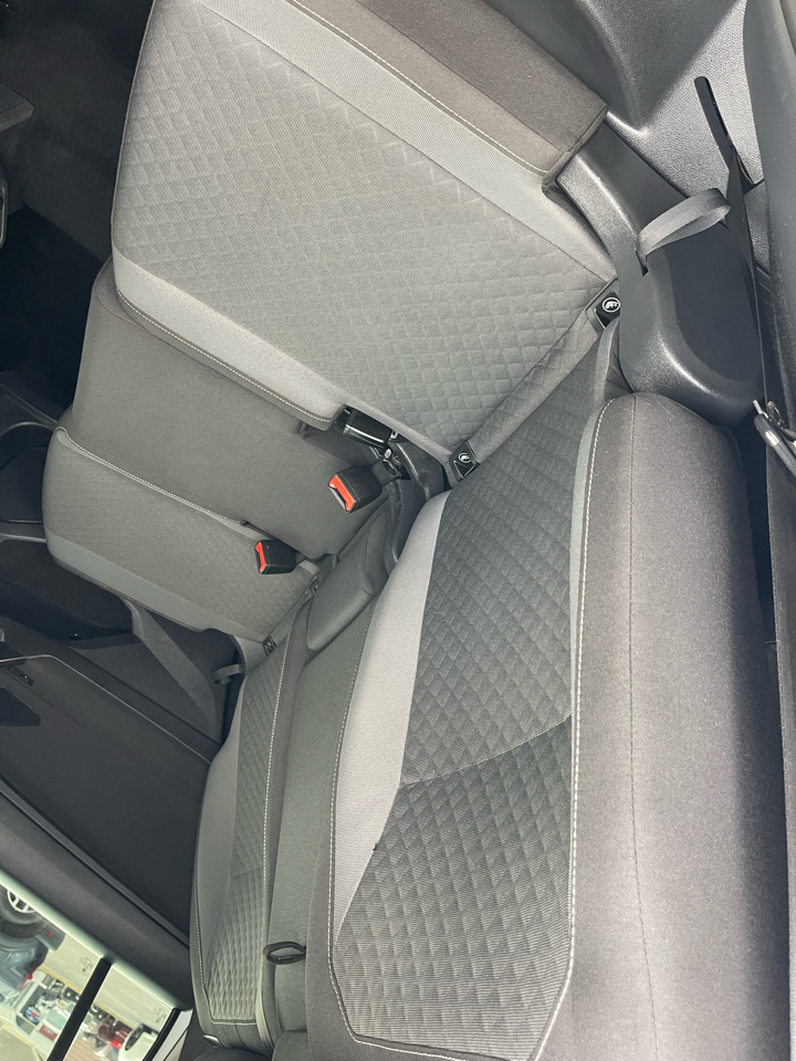 Volkswagen Tiguan S 2021