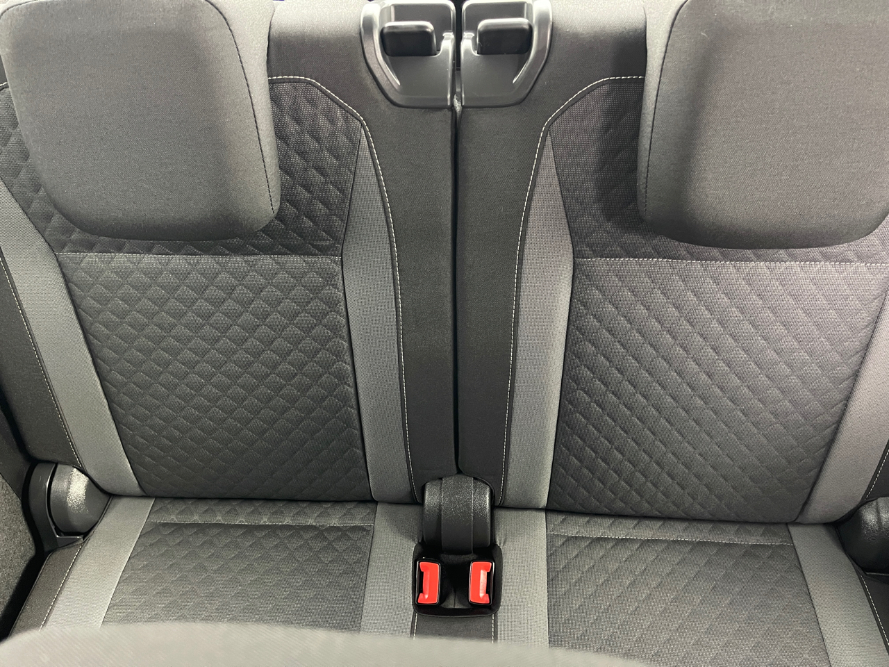 Volkswagen Tiguan S 2021