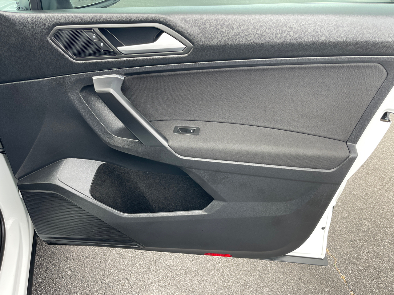 Volkswagen Tiguan S 2021