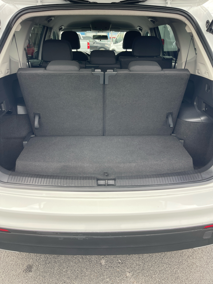 Volkswagen Tiguan S 2021