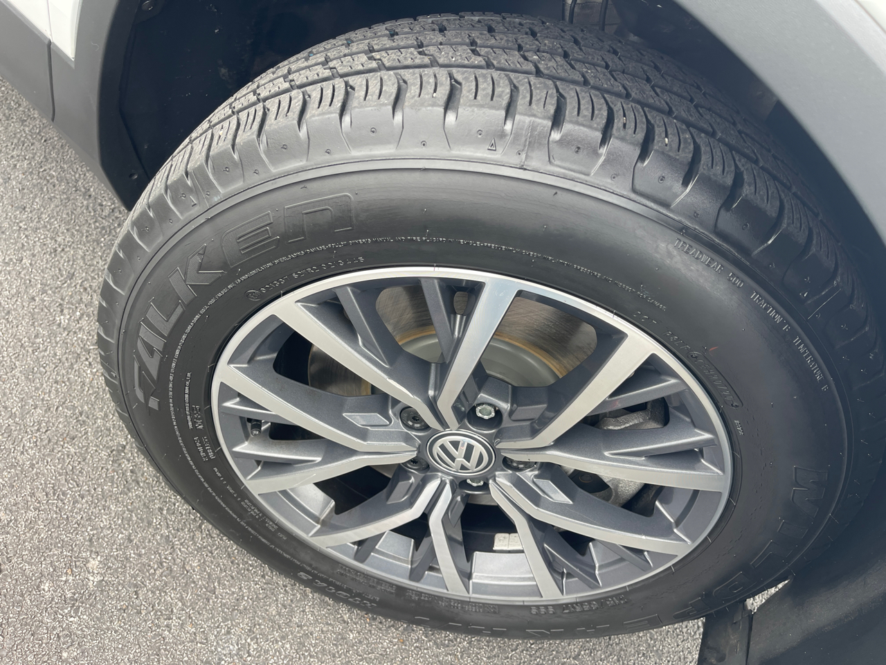 Volkswagen Tiguan S 2021