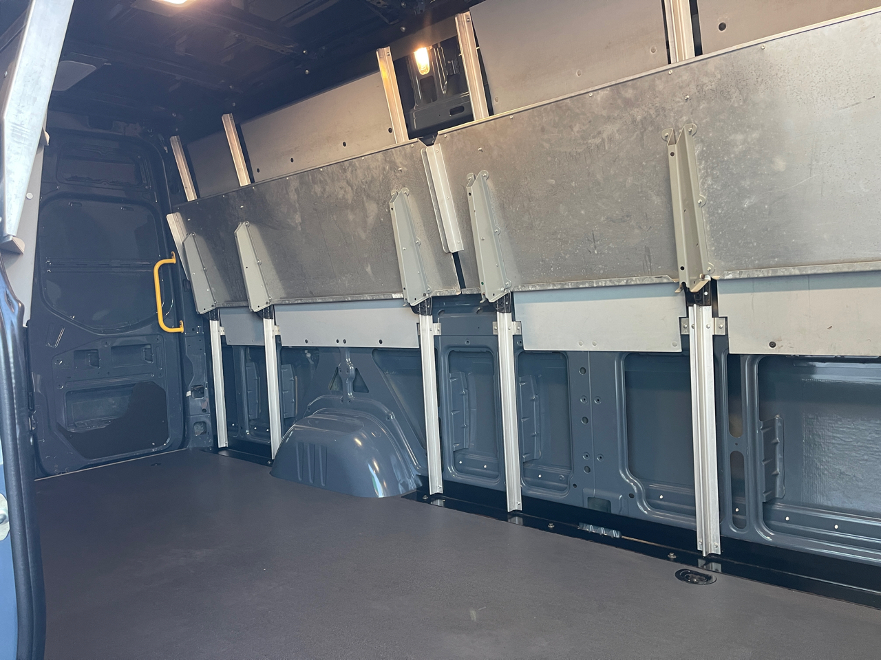 Mercedes-Benz Sprinter 3500 Wagon High Roof 170-in. WB 2019