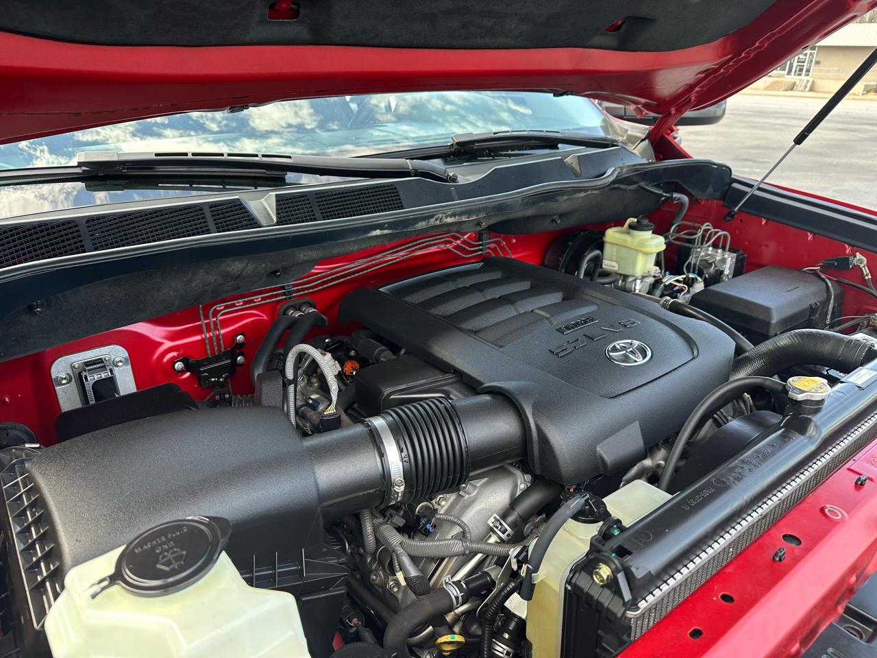 Toyota Tundra SR5 5.7L V8 FFV CrewMax 4WD 2016
