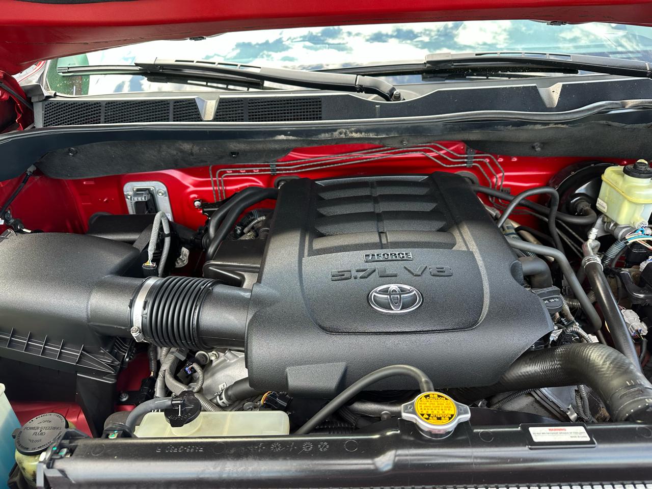 Toyota Tundra SR5 5.7L V8 FFV CrewMax 4WD 2016