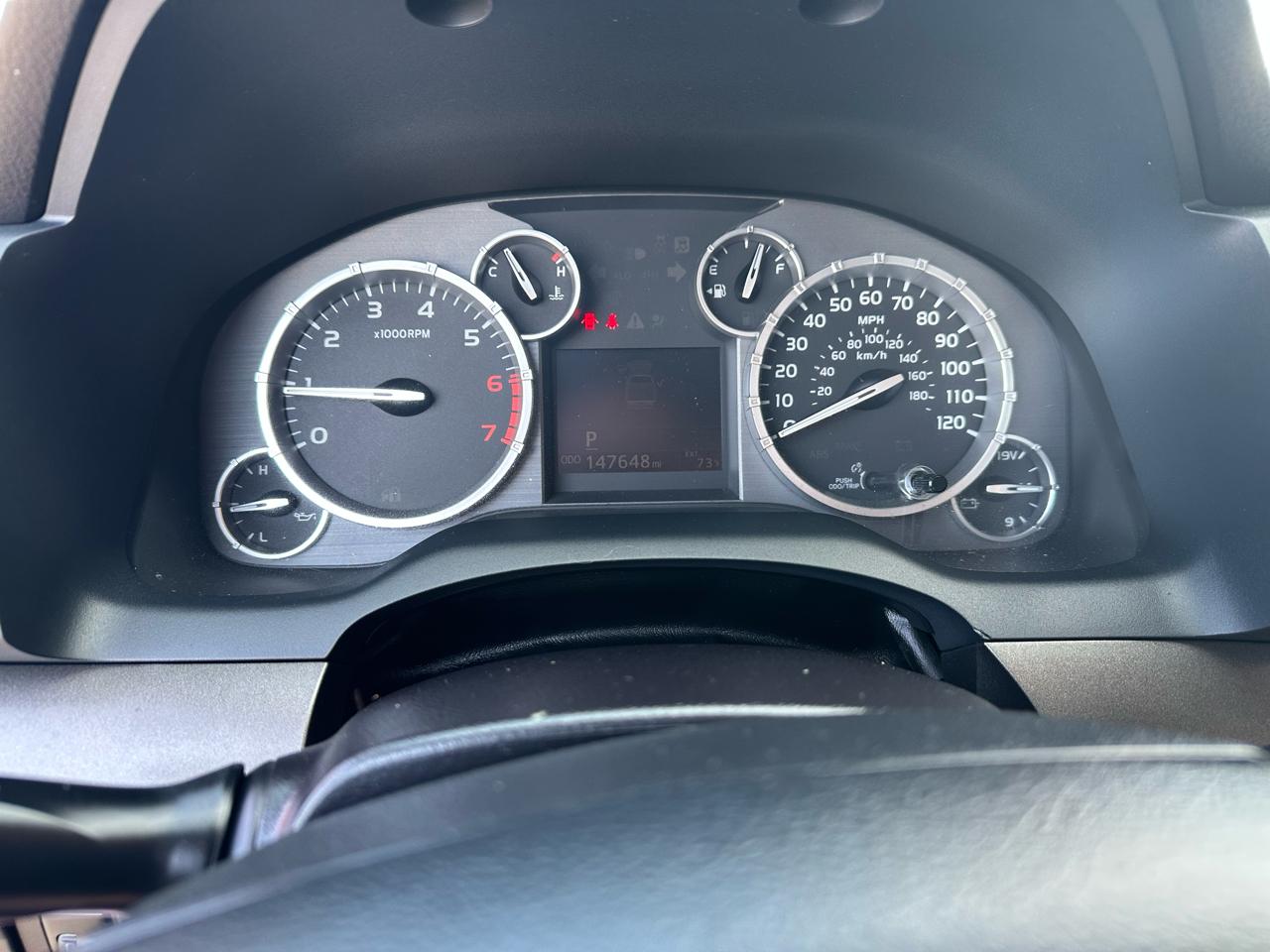 Toyota Tundra SR5 5.7L V8 FFV CrewMax 4WD 2016