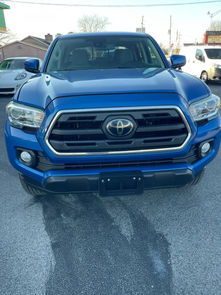 Toyota Tacoma  2018
