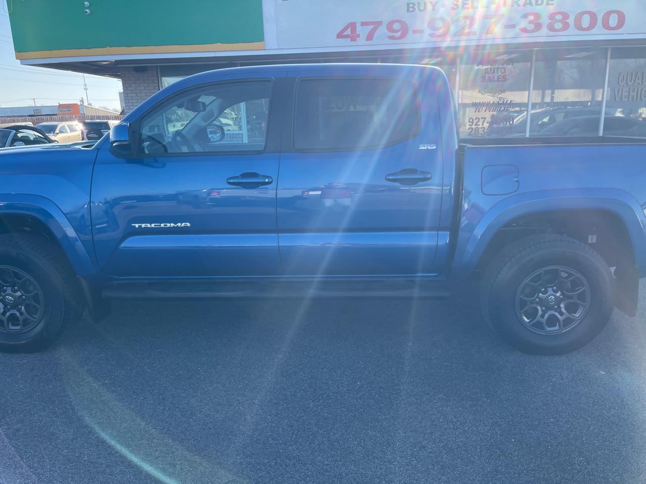 Toyota Tacoma  2018