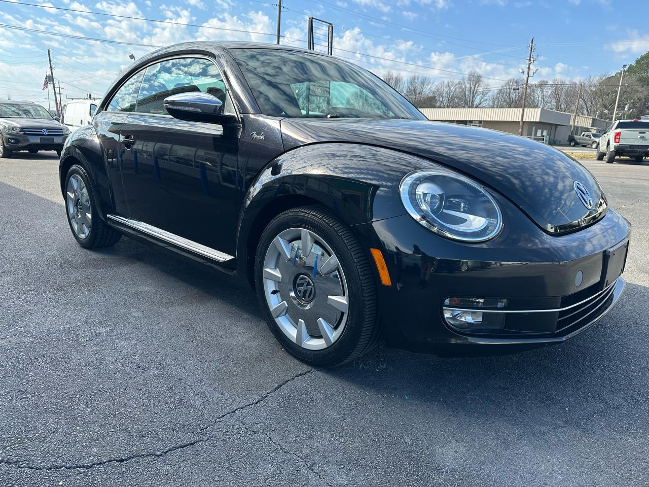 Volkswagen Beetle  2013