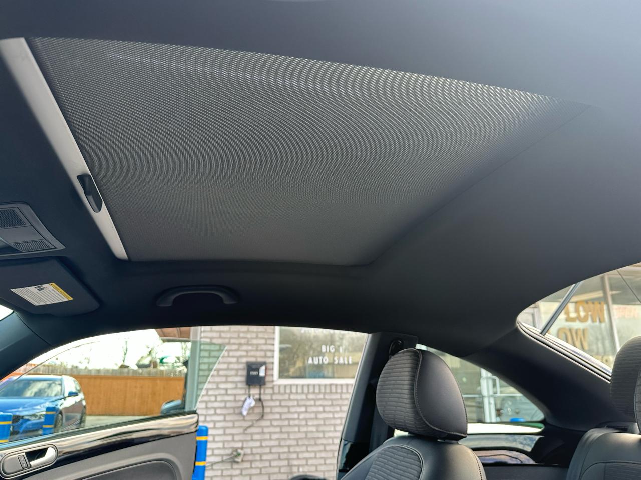 Volkswagen Beetle  2013