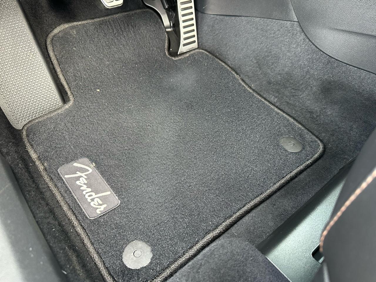 Volkswagen Beetle  2013