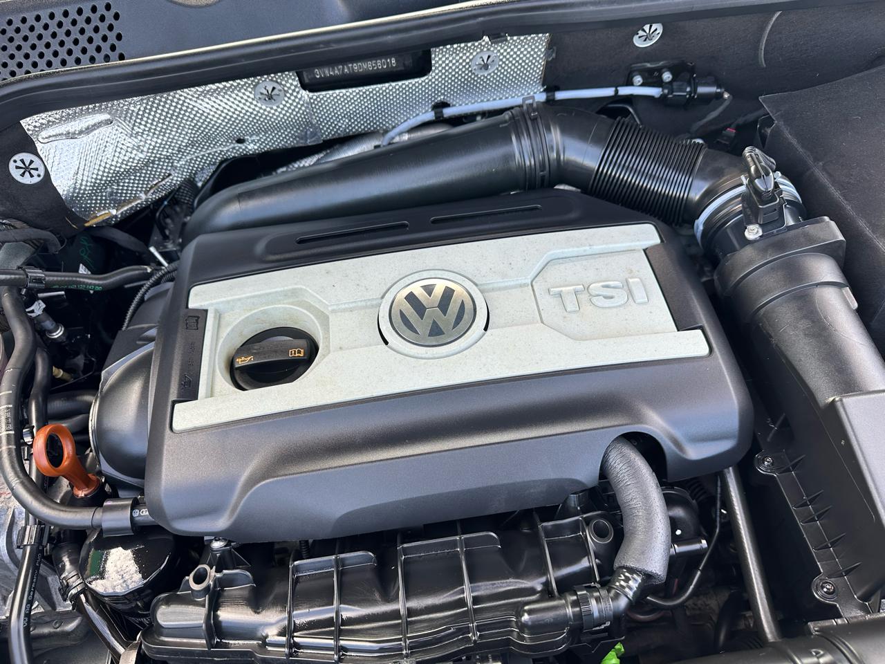 Volkswagen Beetle  2013