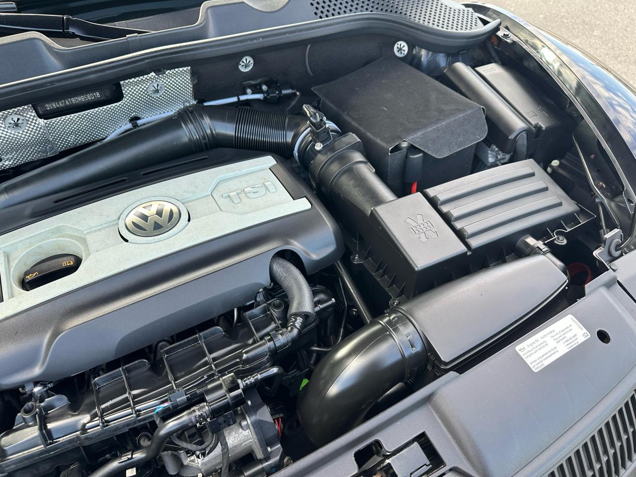 Volkswagen Beetle  2013