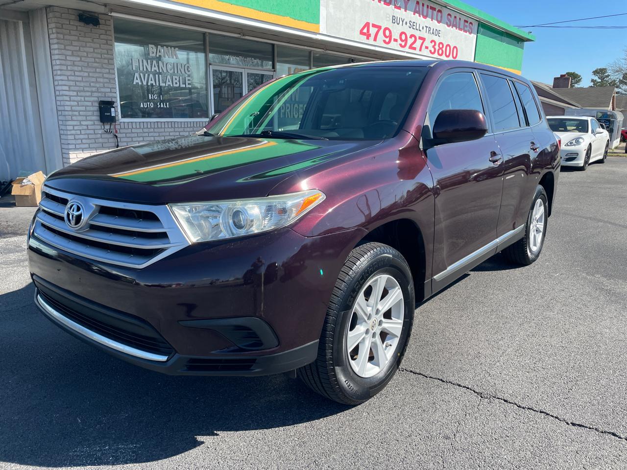 Toyota Highlander Base 2WD V6 2013