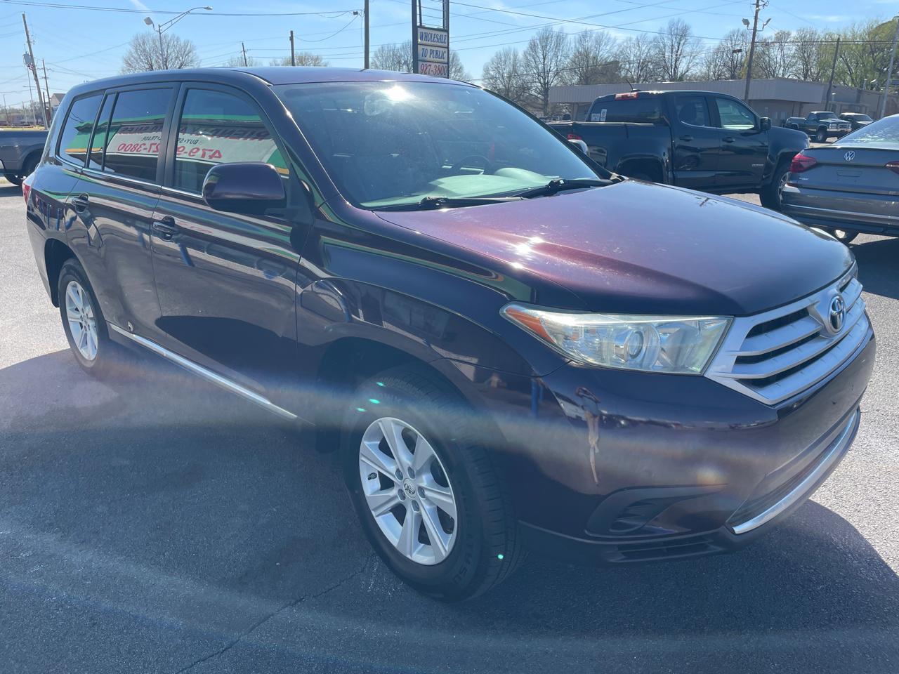 Toyota Highlander Base 2WD V6 2013