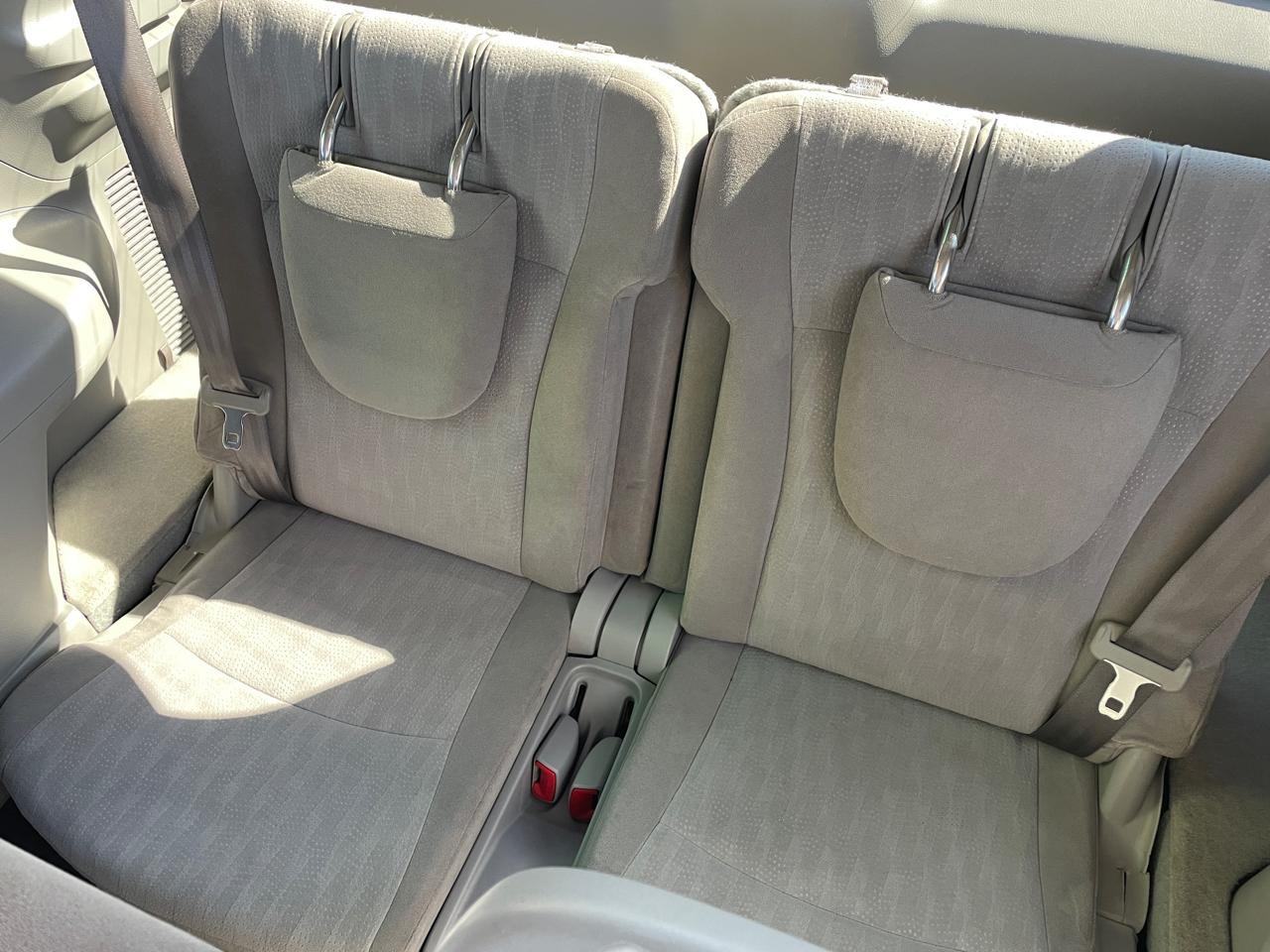 Toyota Highlander Base 2WD V6 2013