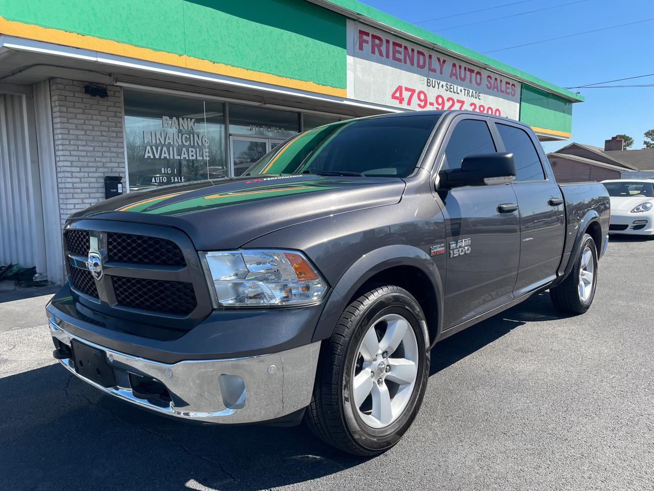 2015 RAM 1500 SLT Crew Cab SWB 2WD