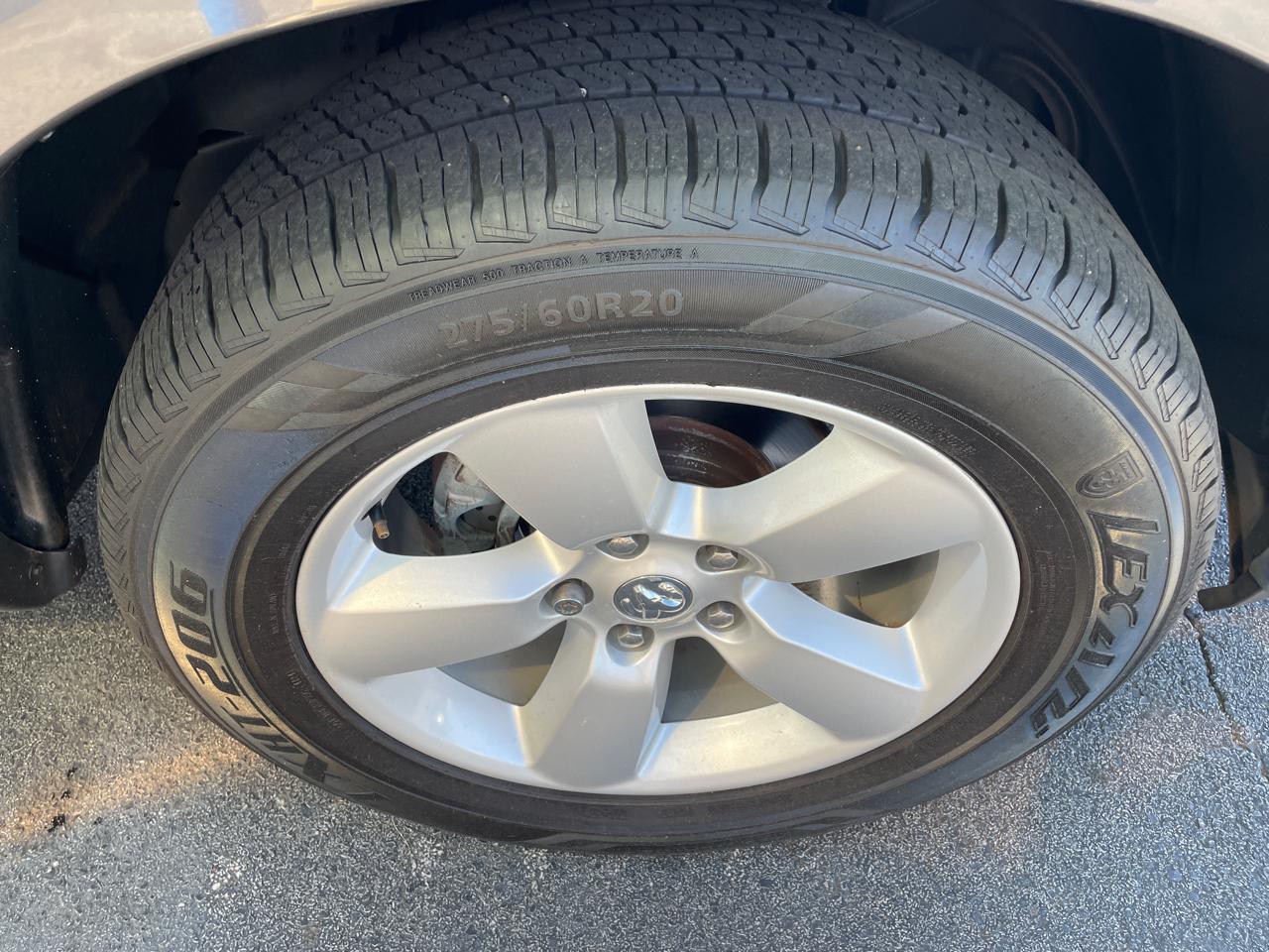 RAM 1500 SLT Crew Cab SWB 2WD 2015