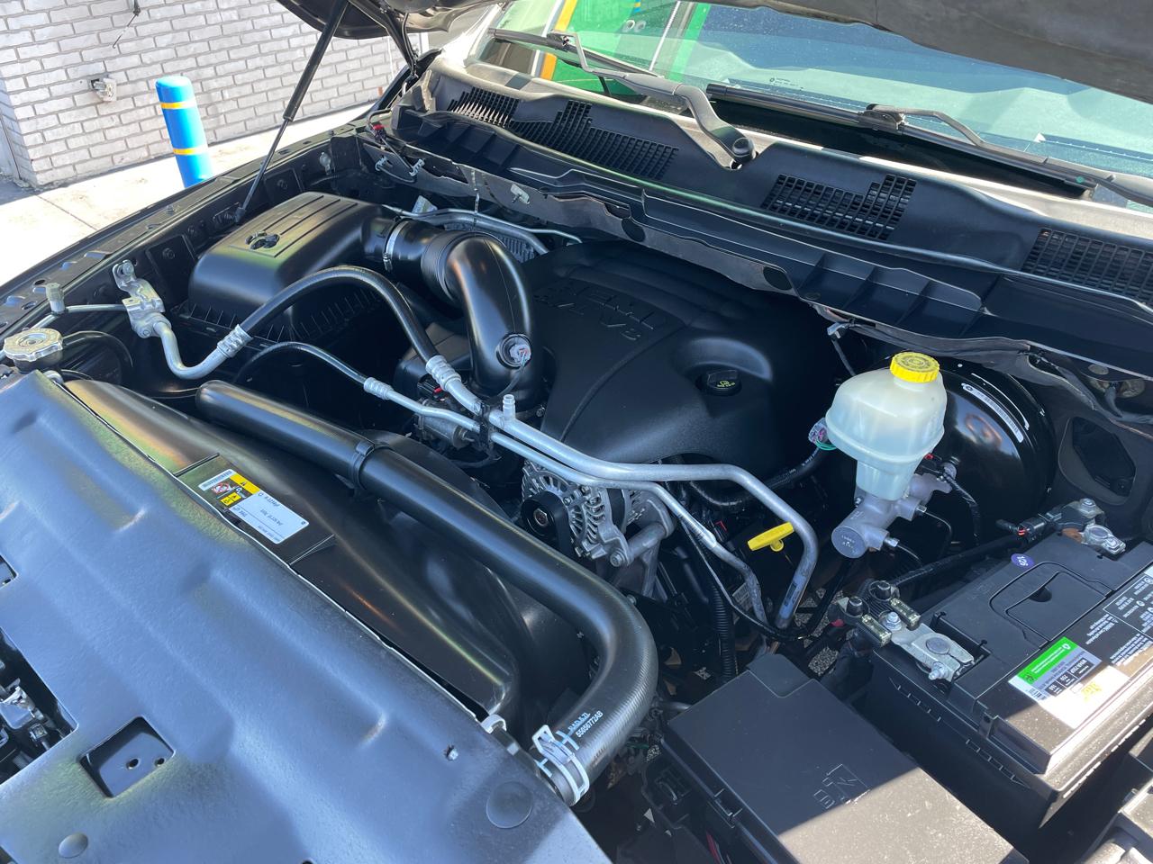 RAM 1500 SLT Crew Cab SWB 2WD 2015