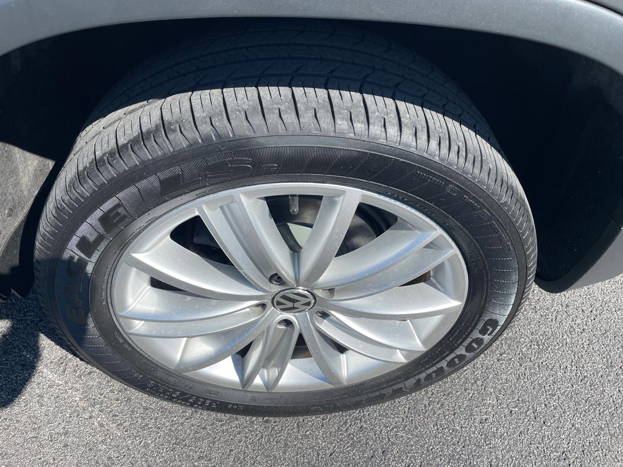 Volkswagen Tiguan 2.0T S 4Motion 2013