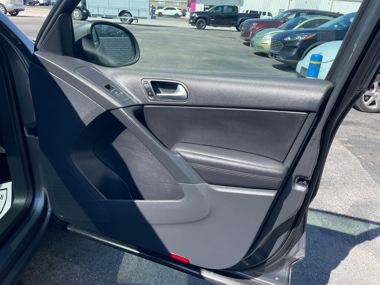 Volkswagen Tiguan 2.0T S 4Motion 2013