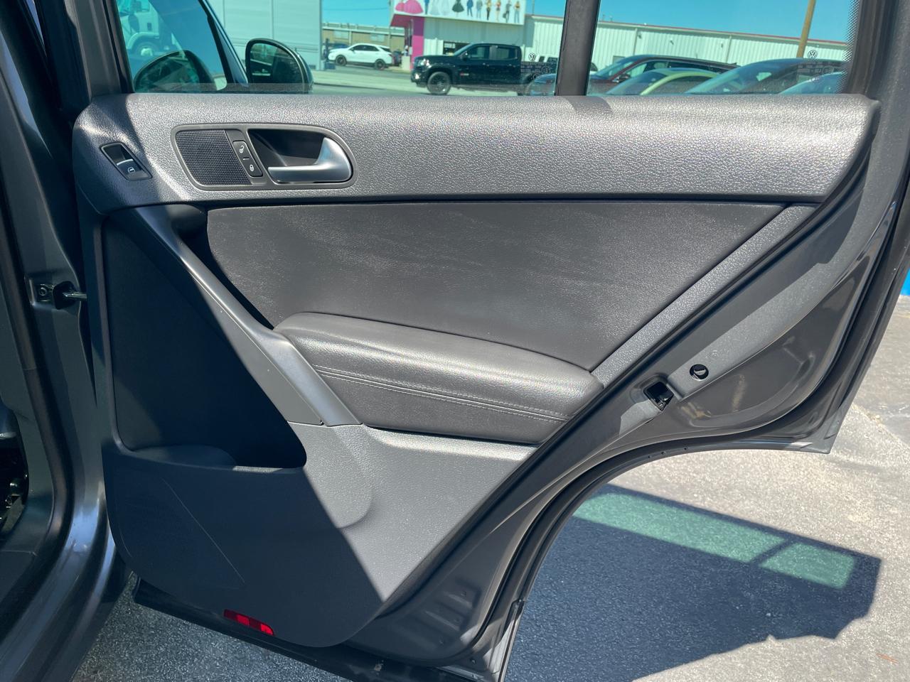 Volkswagen Tiguan 2.0T S 4Motion 2013