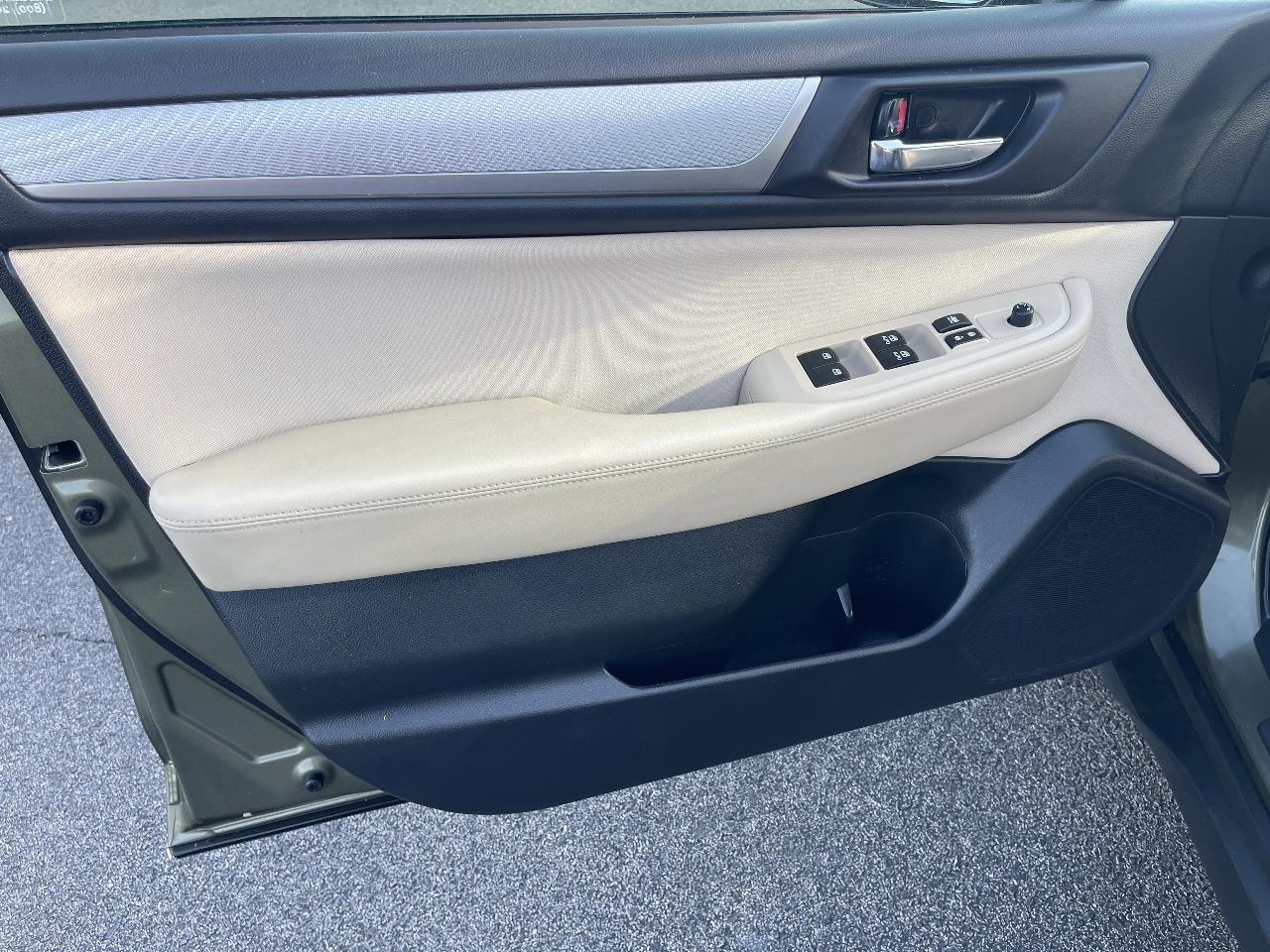 Subaru Outback 2.5i Premium 2015