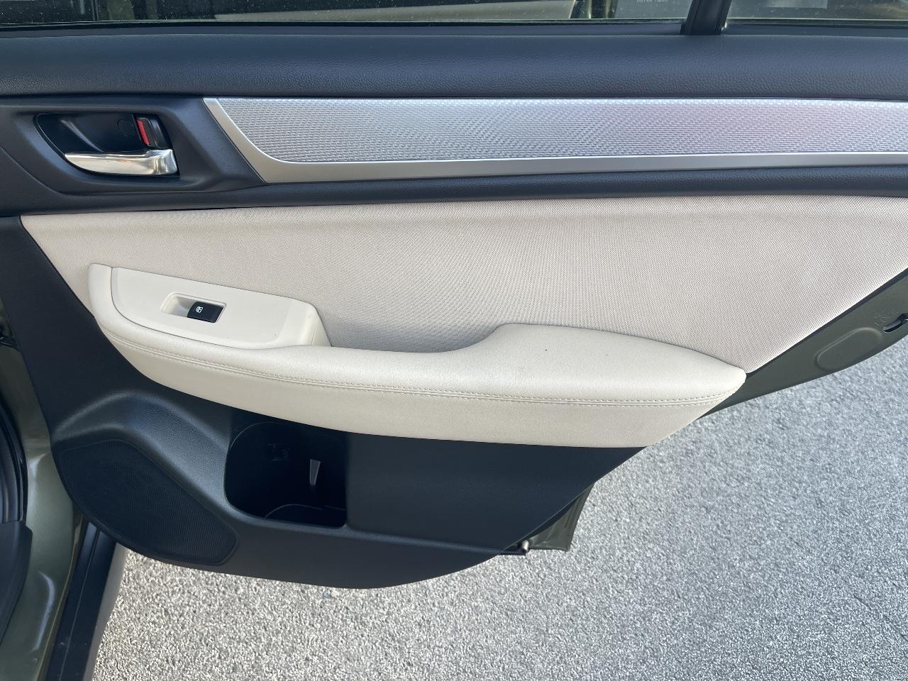 Subaru Outback 2.5i Premium 2015