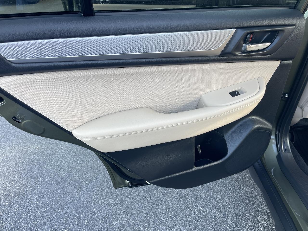 Subaru Outback 2.5i Premium 2015