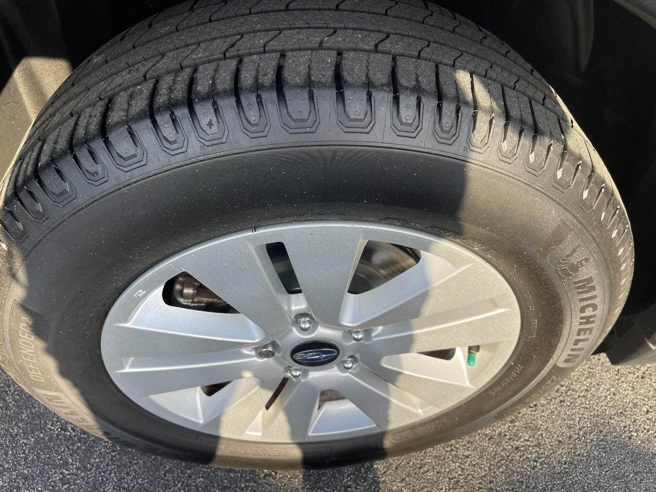 Subaru Outback 2.5i Premium 2015