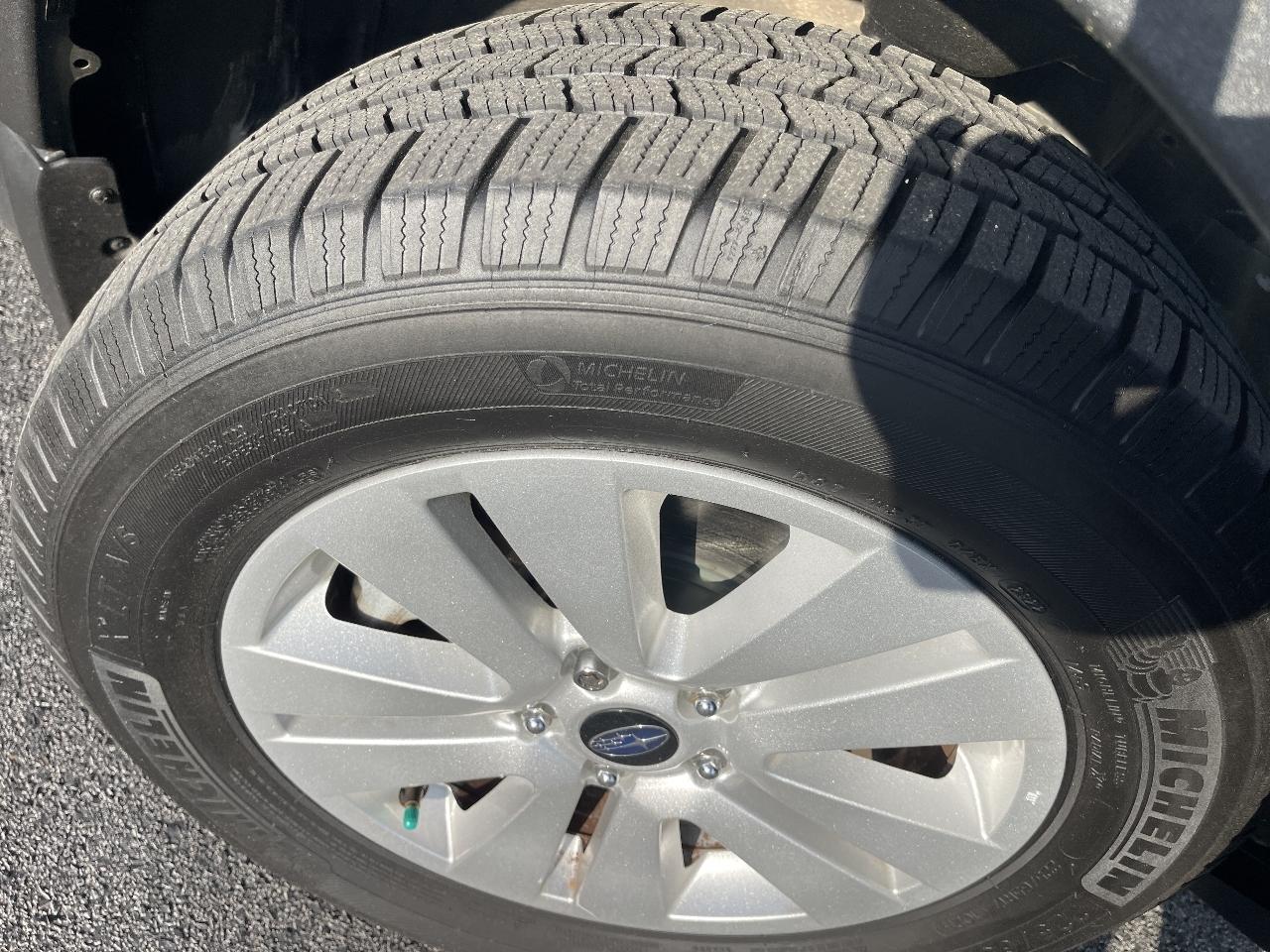 Subaru Outback 2.5i Premium 2015