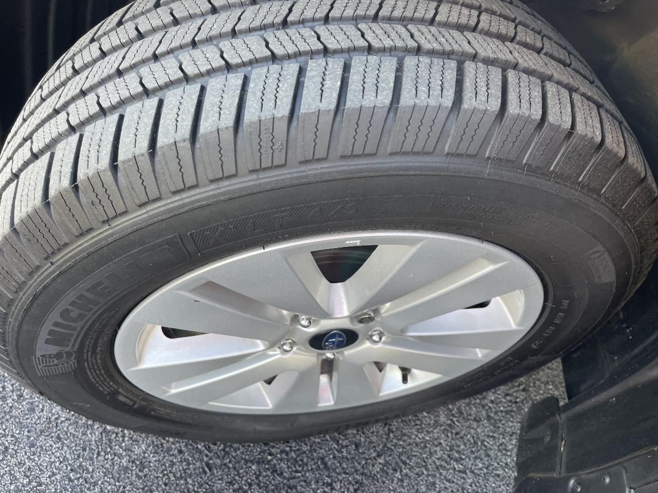 Subaru Outback 2.5i Premium 2015