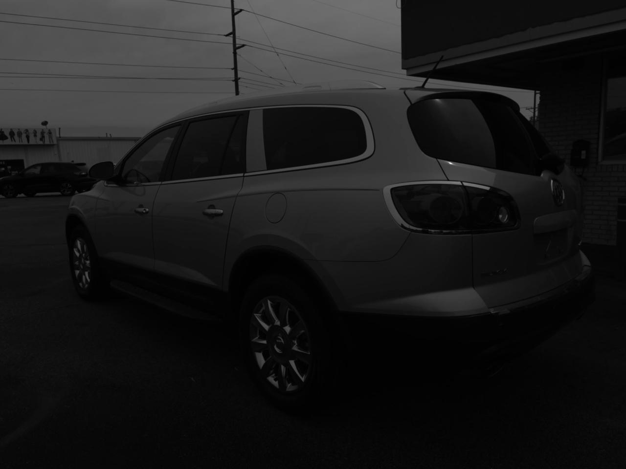 Buick Enclave Leather FWD 2012