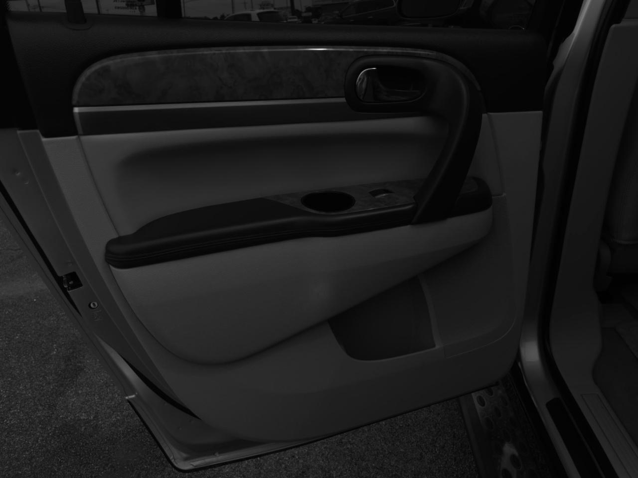 Buick Enclave Leather FWD 2012