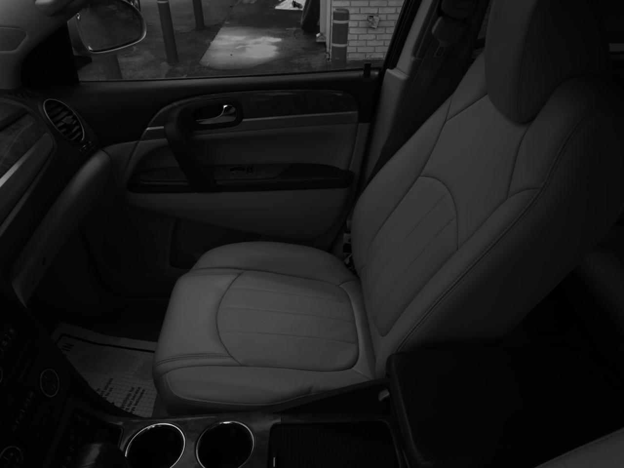 Buick Enclave Leather FWD 2012