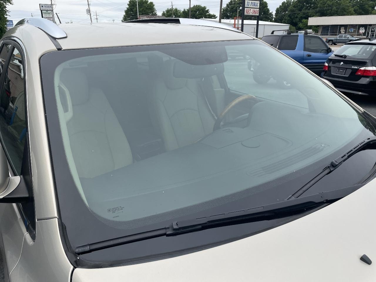 Buick Enclave Leather FWD 2012