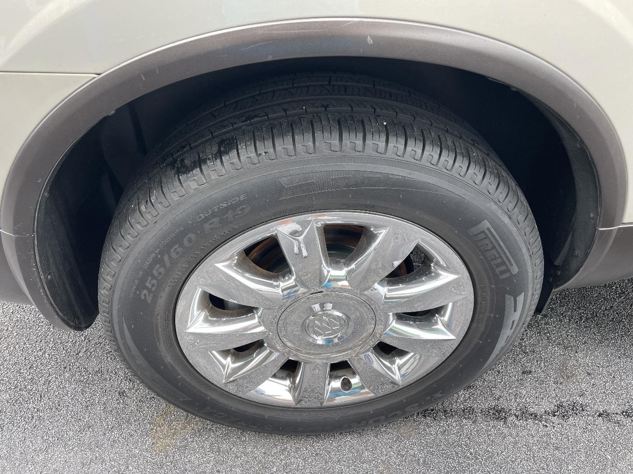 Buick Enclave Leather FWD 2012