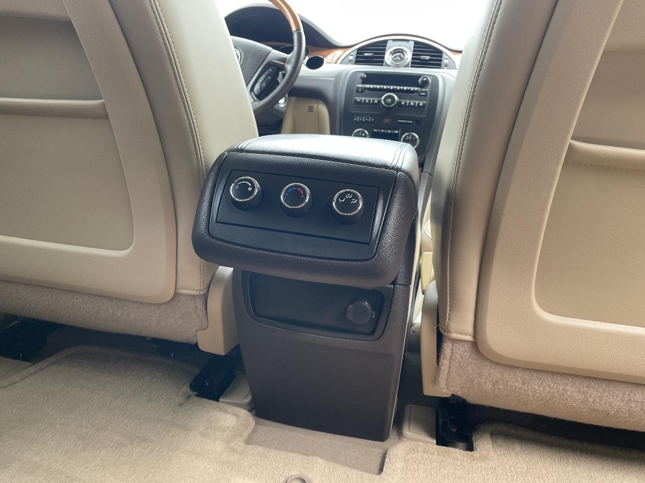 Buick Enclave Leather FWD 2012