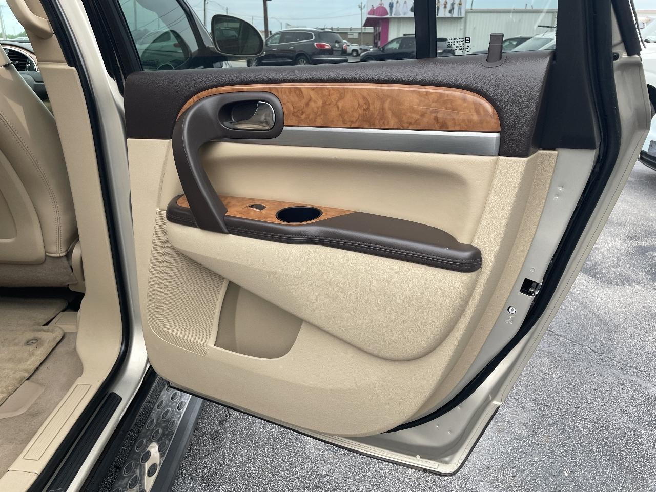Buick Enclave Leather FWD 2012