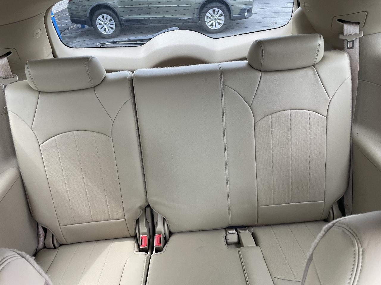 Buick Enclave Leather FWD 2012