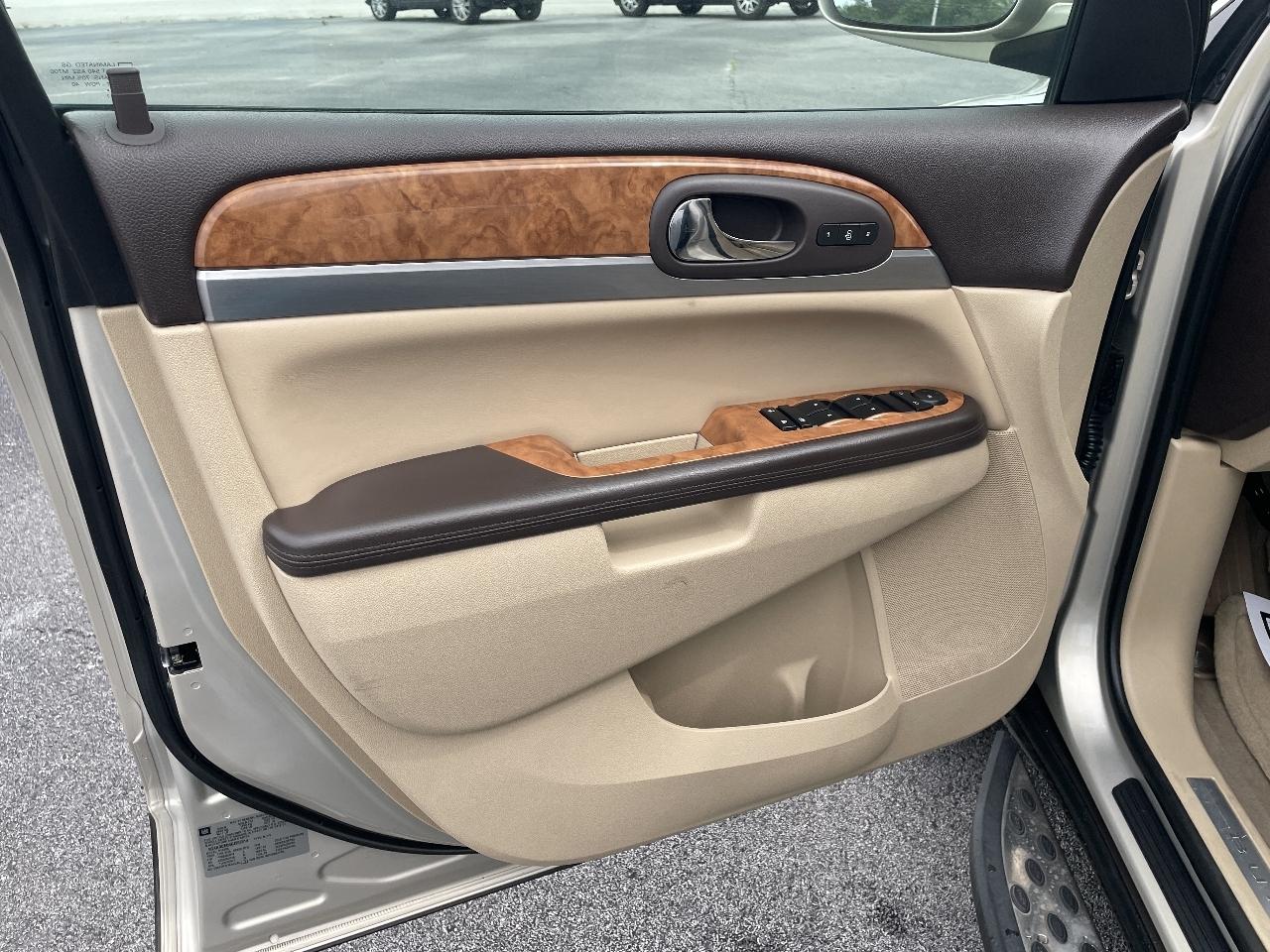 Buick Enclave Leather FWD 2012