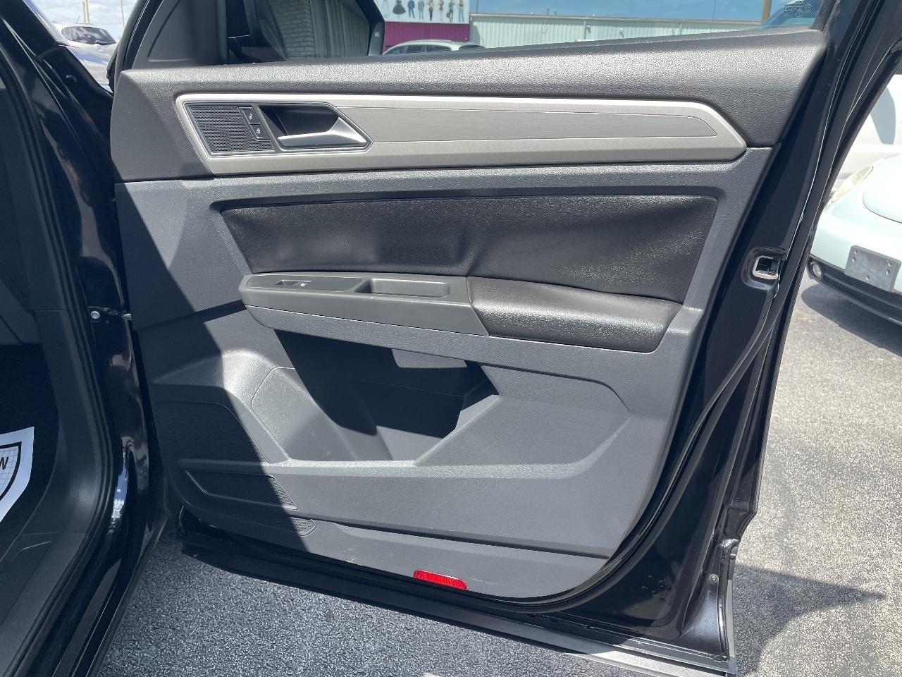 Volkswagen Atlas V6 SE w/Technology 2019