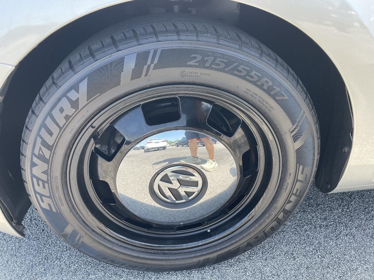 Volkswagen Beetle 1.8T 2014