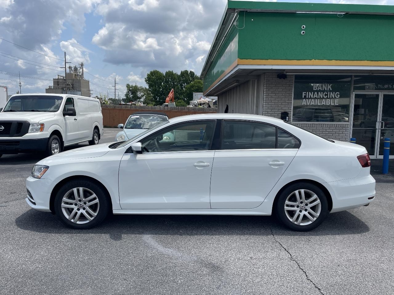 Volkswagen Jetta 1.4T S 6A 2017