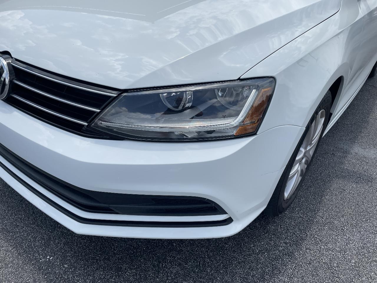 Volkswagen Jetta 1.4T S 6A 2017