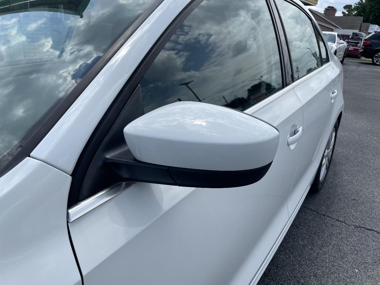 Volkswagen Jetta 1.4T S 6A 2017