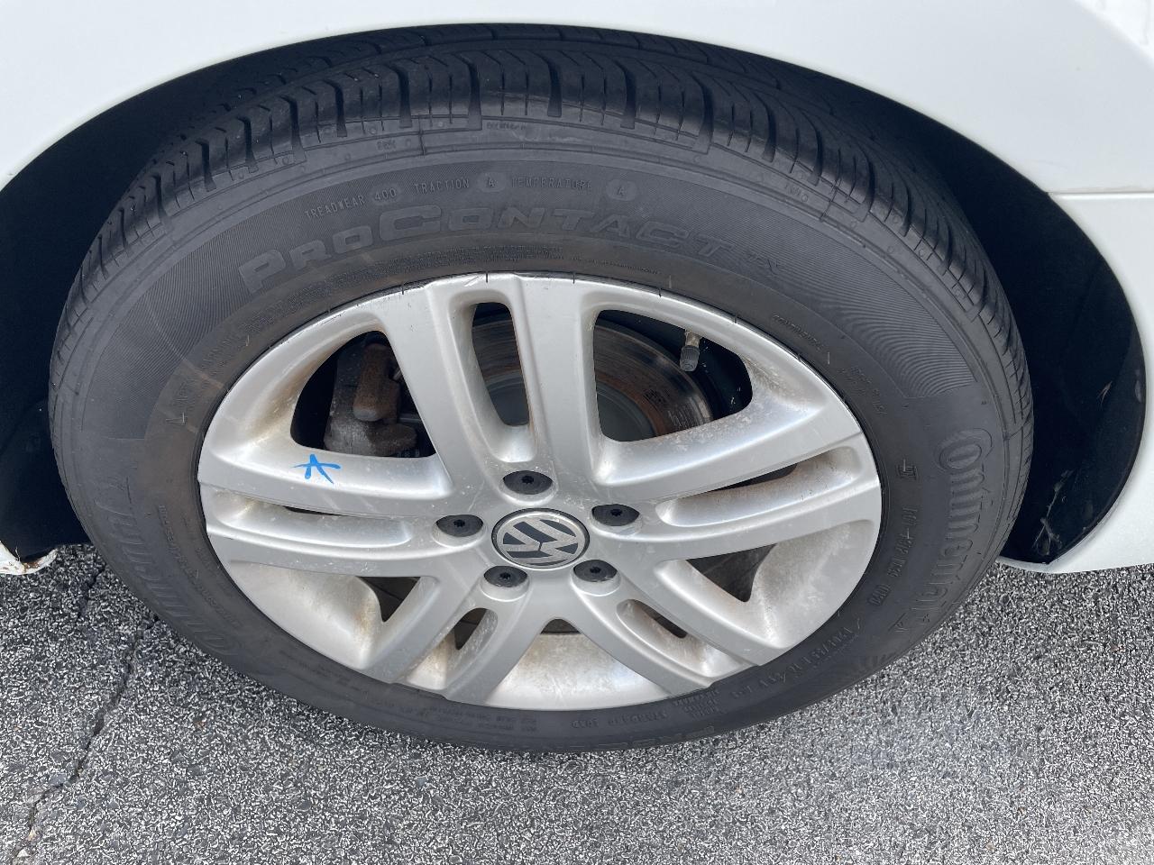 Volkswagen Jetta 1.4T S 6A 2017