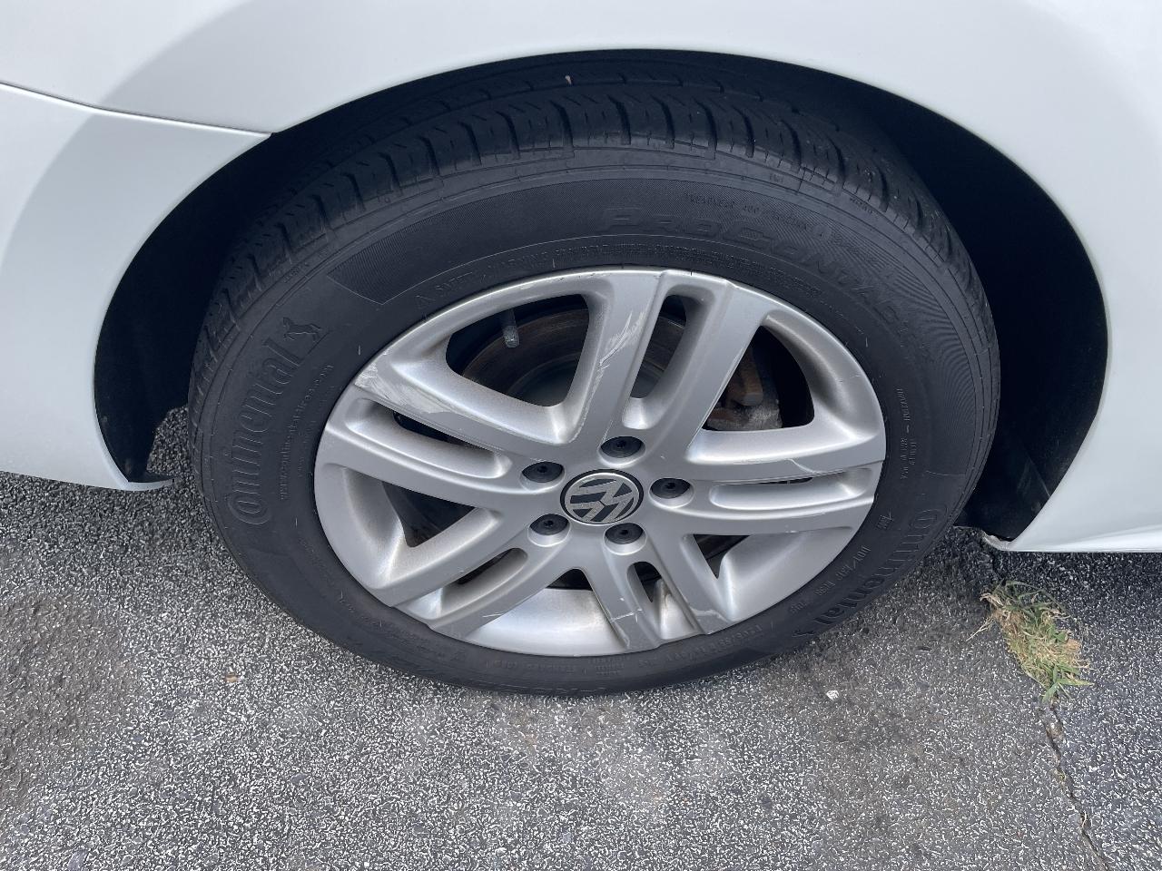 Volkswagen Jetta 1.4T S 6A 2017