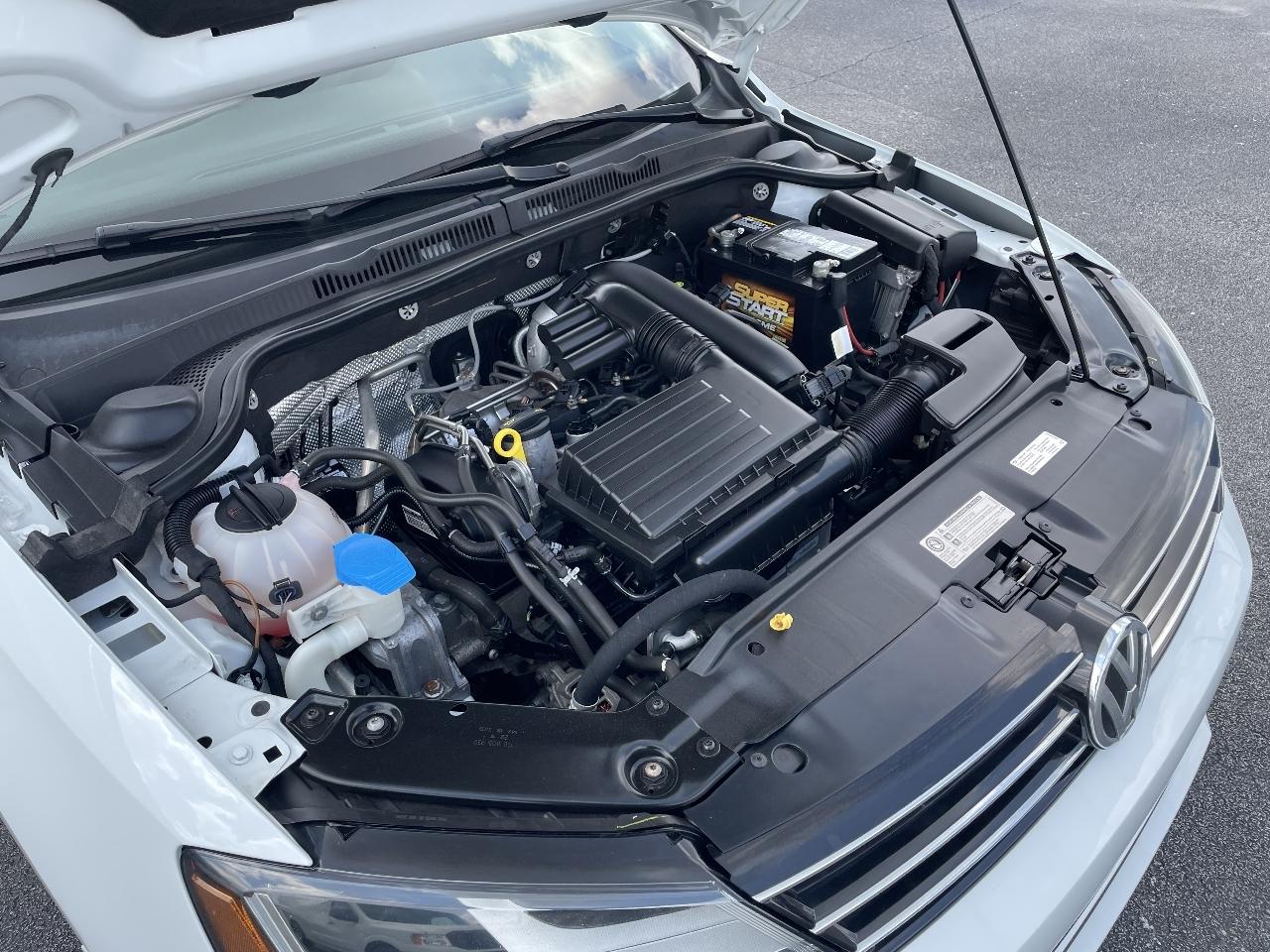 Volkswagen Jetta 1.4T S 6A 2017