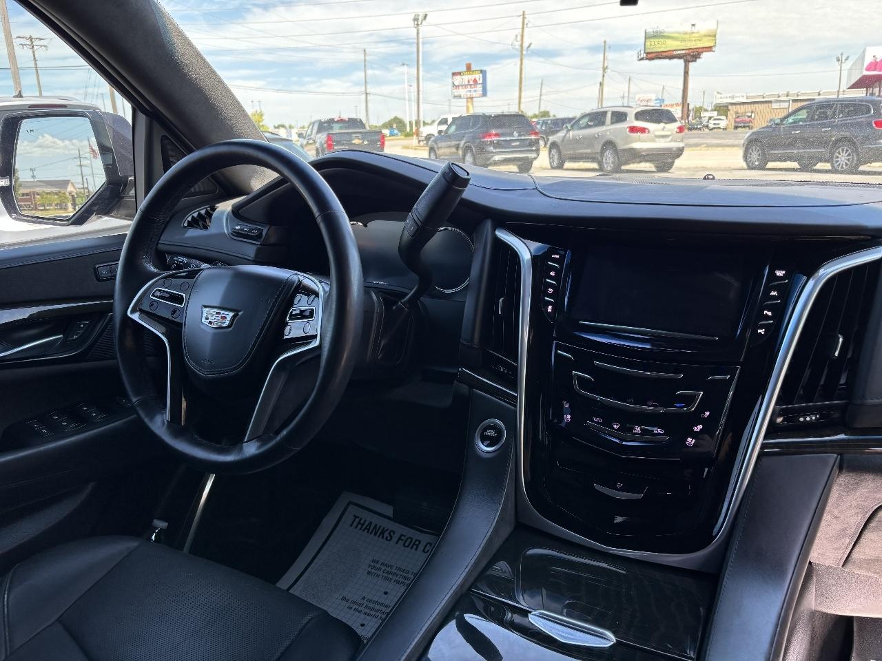 Cadillac Escalade ESV Platinum 4WD 2018
