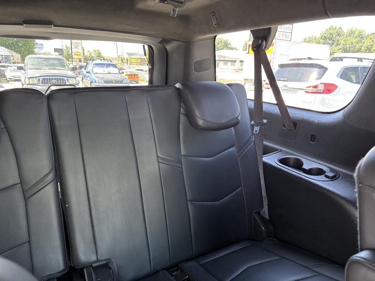 Cadillac Escalade ESV Platinum 4WD 2018